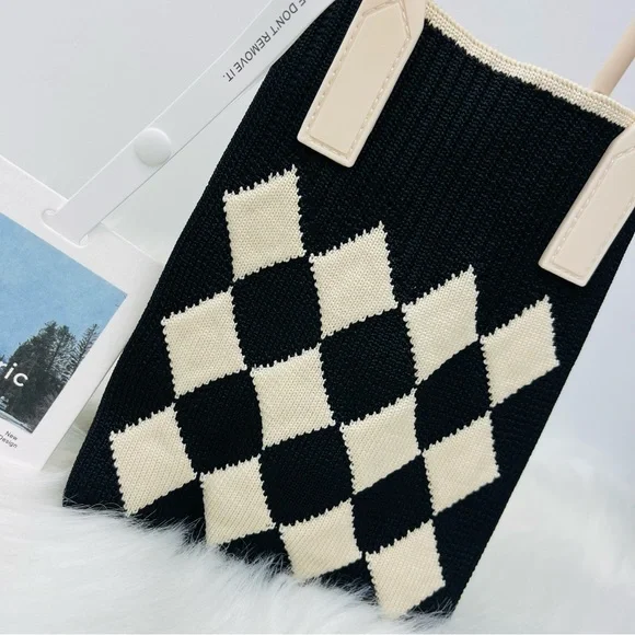 NWT Chic Argyle White/Black Knitted Tote Crossbody Bag - Picture 3 of 11